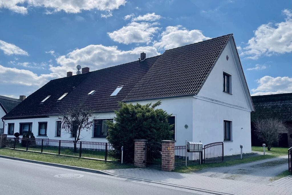 Ferienhaus Zum Zugvogel - Ansicht von Straße aus